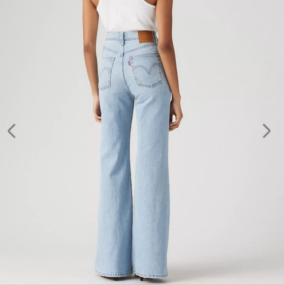 Levi's Ribcage Bell Vintage - Picture 2 of 5